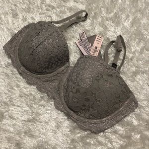 NWT Victoria’s Secret Grey Lace Bra - 32D